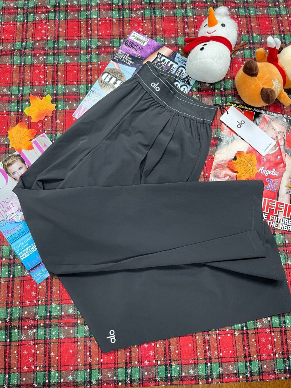 🙆♂️🙆♀️ALO Yoga Suit Up Trouser Dark Grey (Regular)a versatile everyday essen - Picture 3 of 8